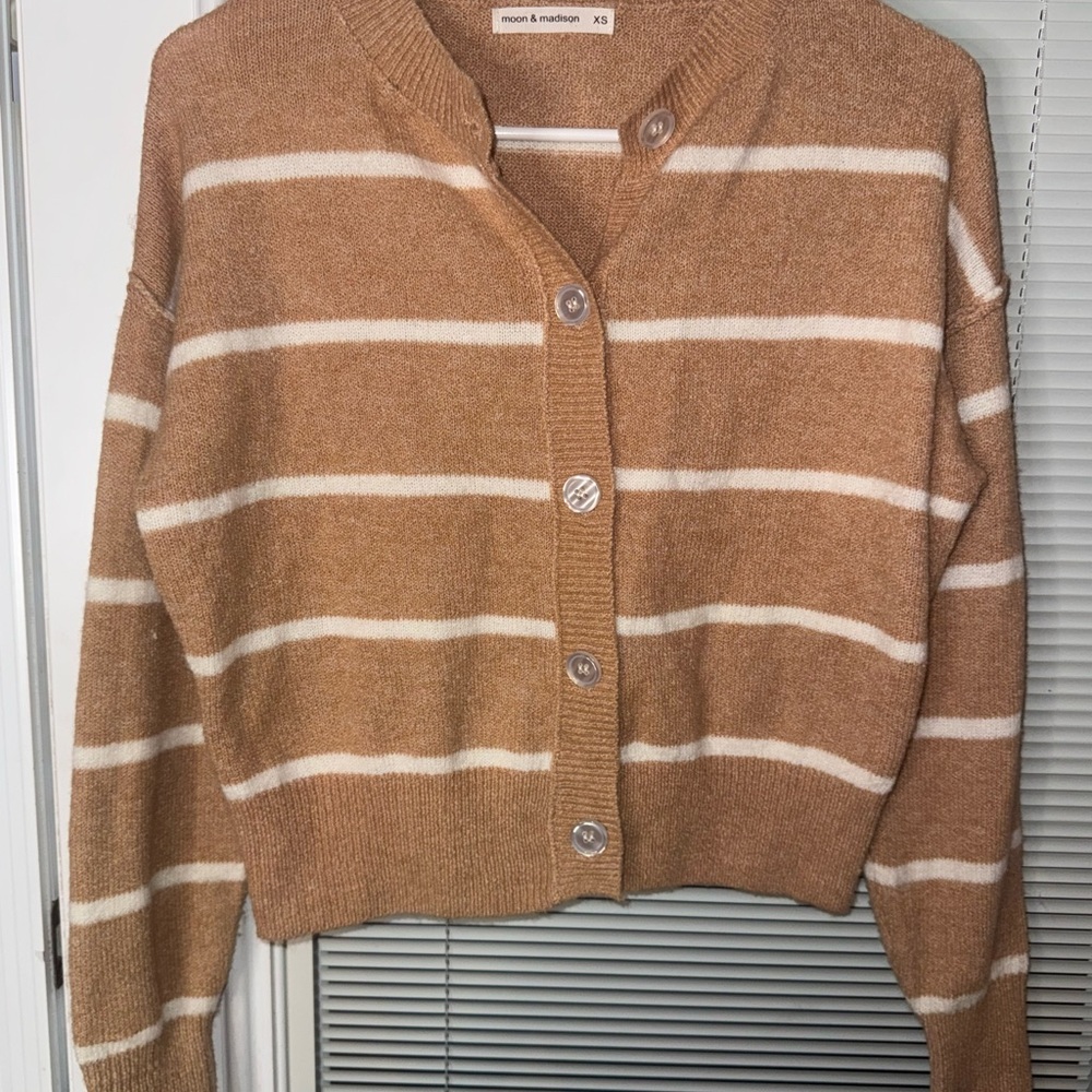 Moon & Madison Women's Brown and Cream Striped Cardigan